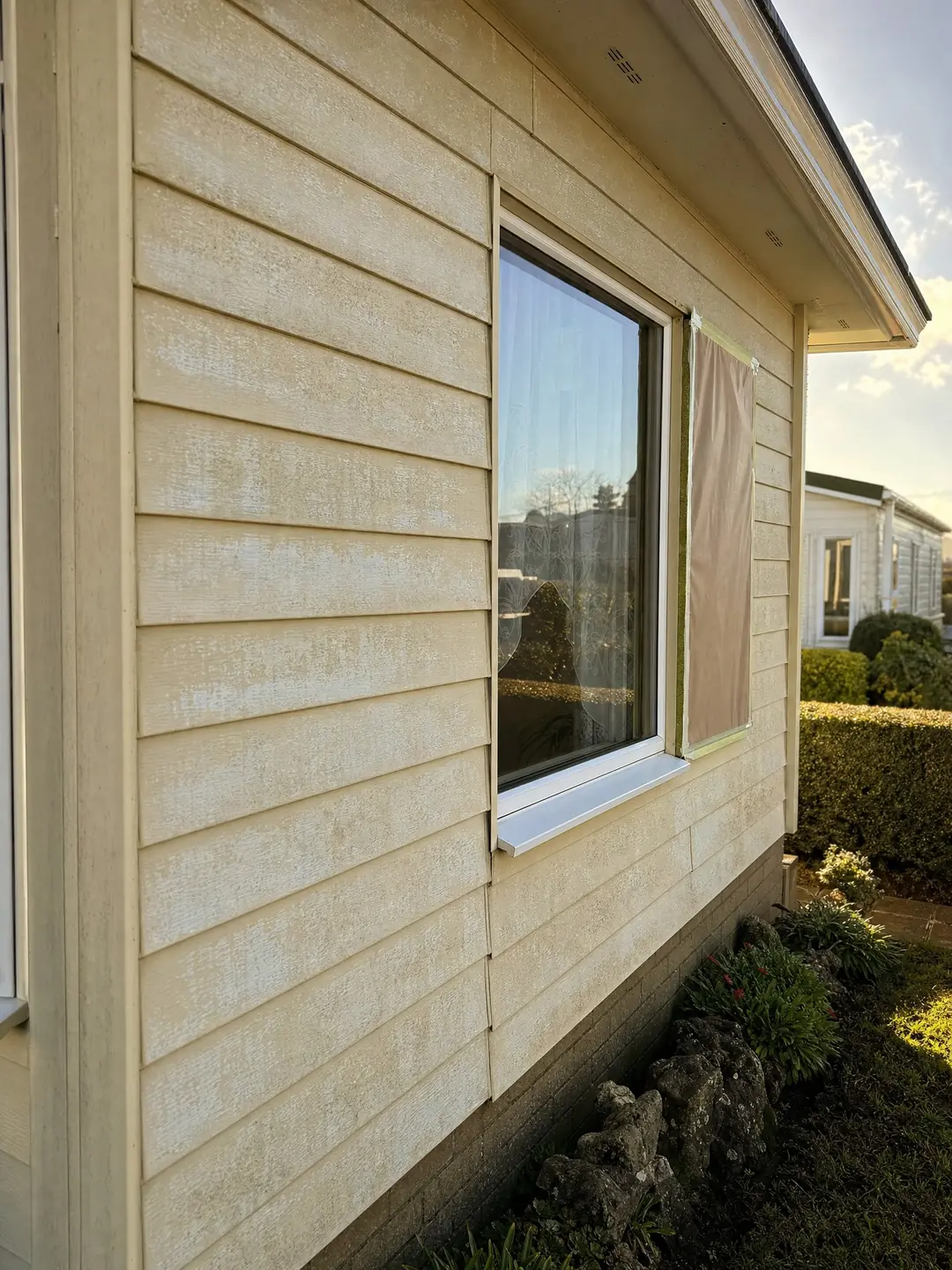 park homes in tired condition before spraying